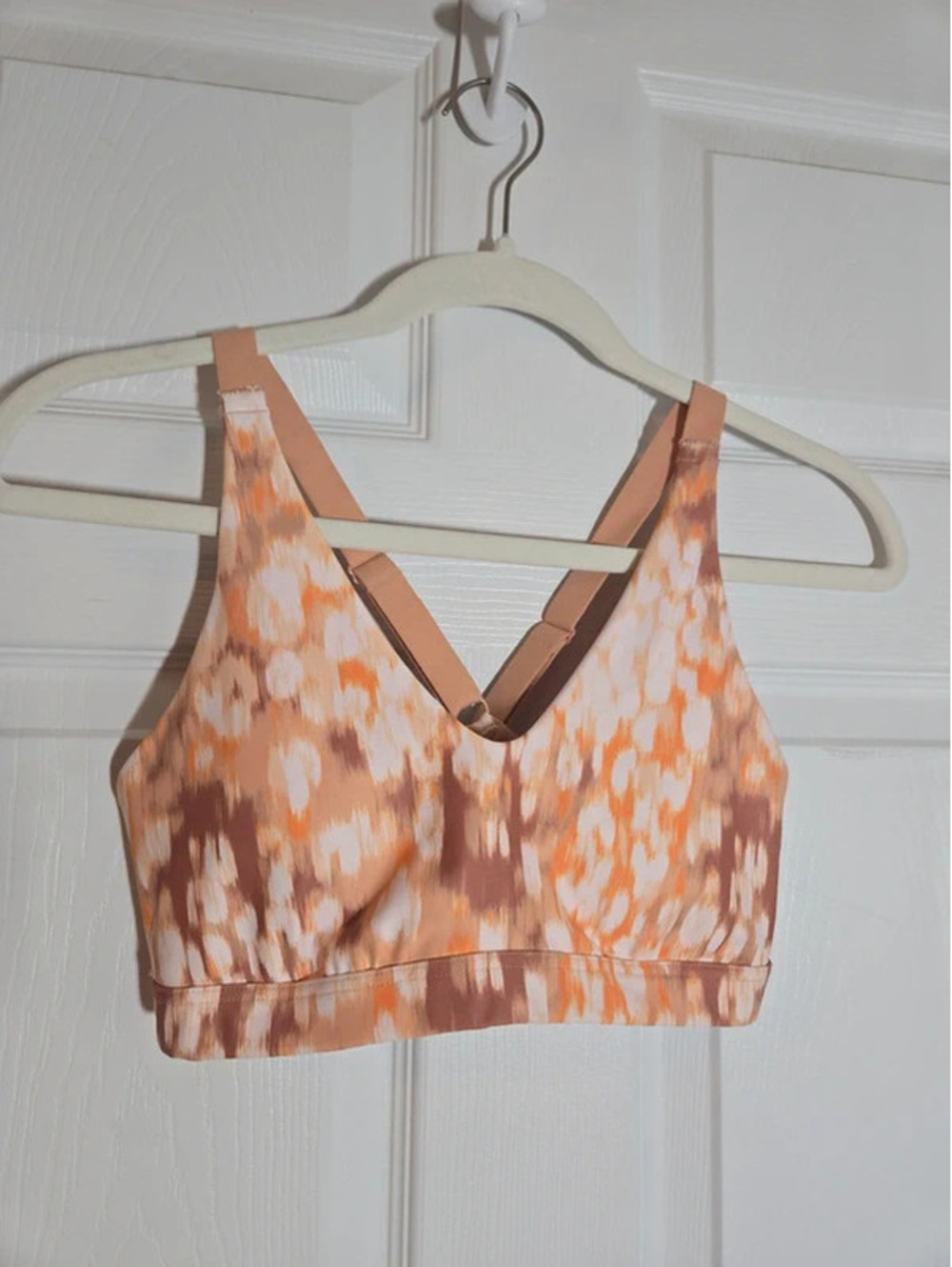 Offline by aerie sports bra size small.